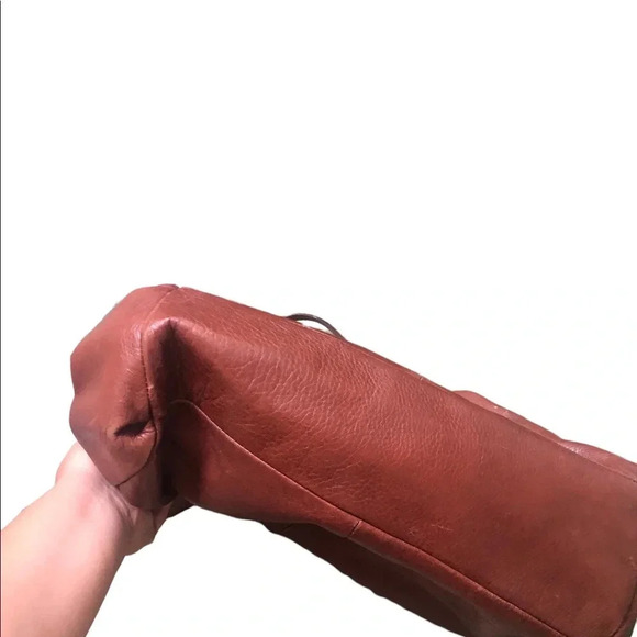 COACH PHOEBE LEATHER SHOULDER BAG - Picture 4 of 9